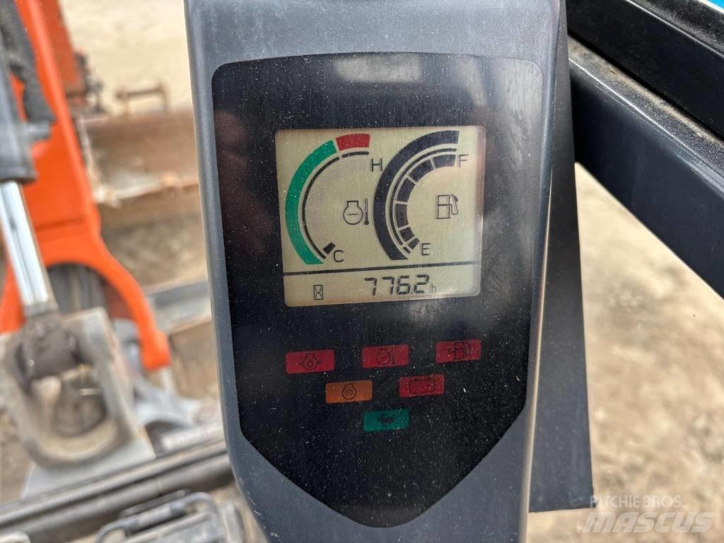 Hitachi ZX 19-6 Міні-екскаватори < 7т
