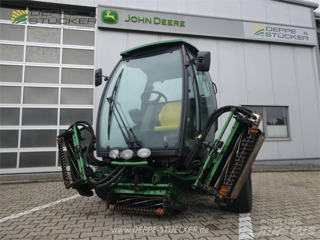 John Deere 8900A Косилки