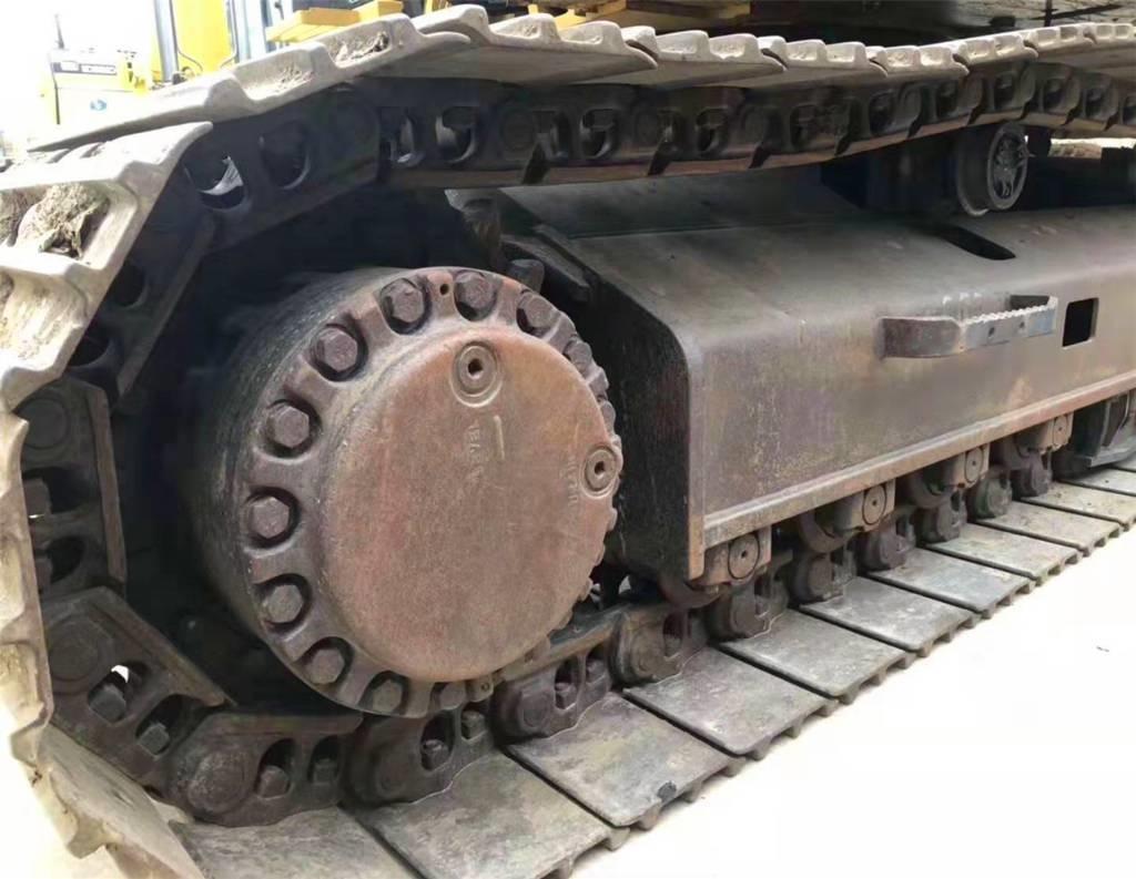 CAT 329D Гусеничні екскаватори