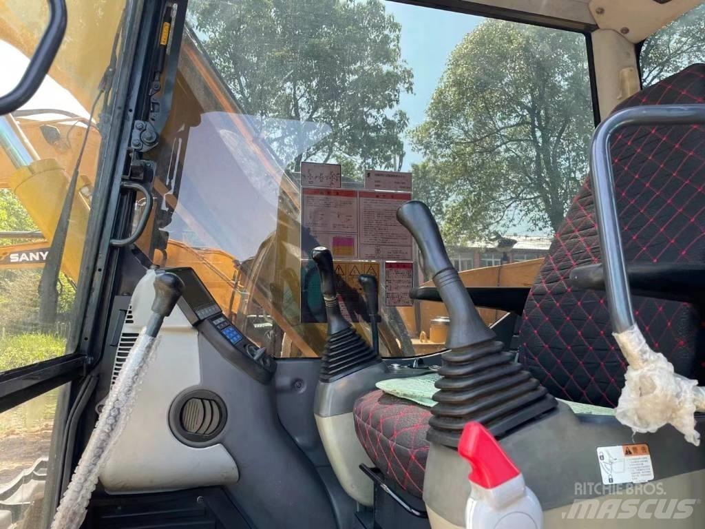 Komatsu PC70-8 Гусеничні екскаватори