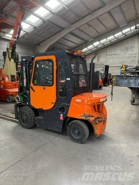 Doosan FD30 Дизельні навантажувачі
