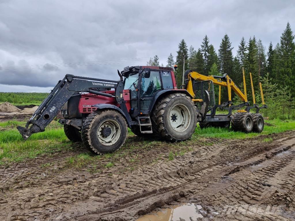 Valtra 8450 Hitech Трактори