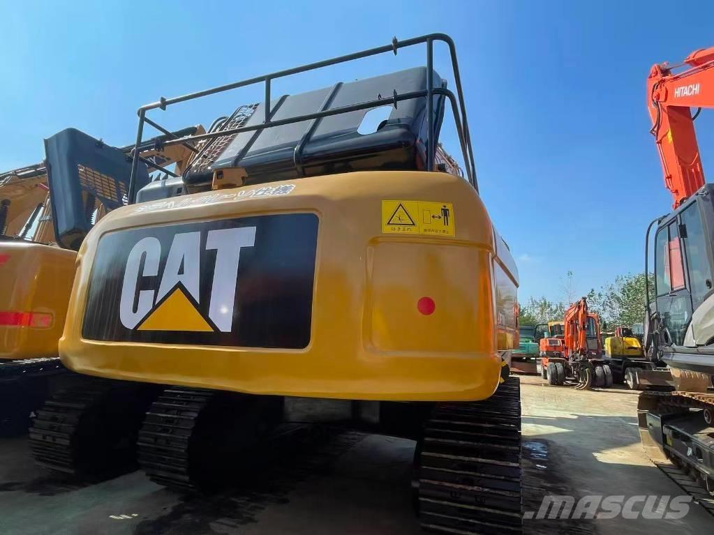 CAT 330D2 Гусеничні екскаватори