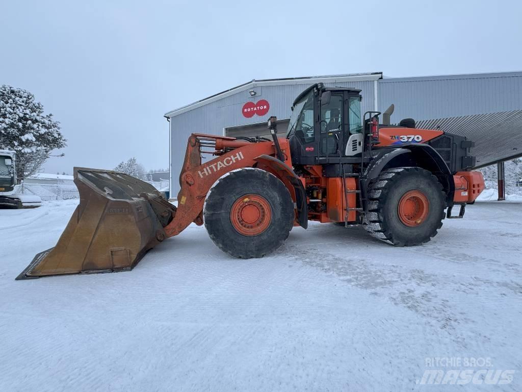 Hitachi ZW 370-6 Фронтальні навантажувачі