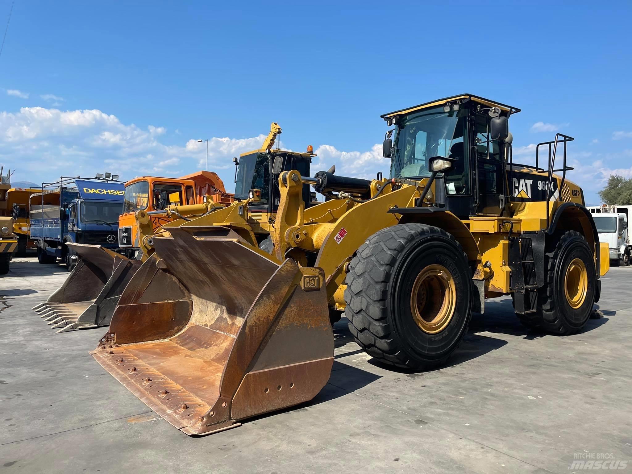 CAT 966K Фронтальні навантажувачі