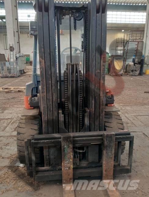 Toyota 7 FBMF 45 Електронавантажувачі