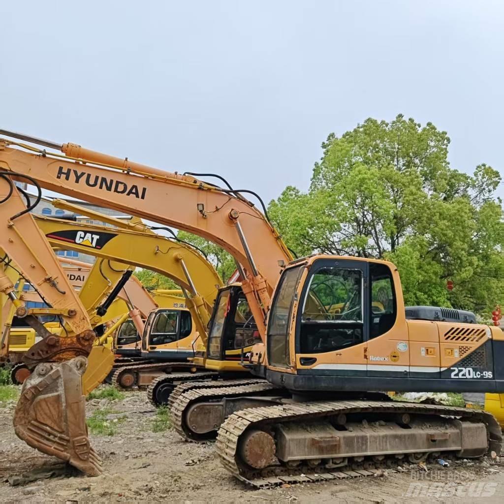 Hyundai Robex 220-9 Гусеничні екскаватори