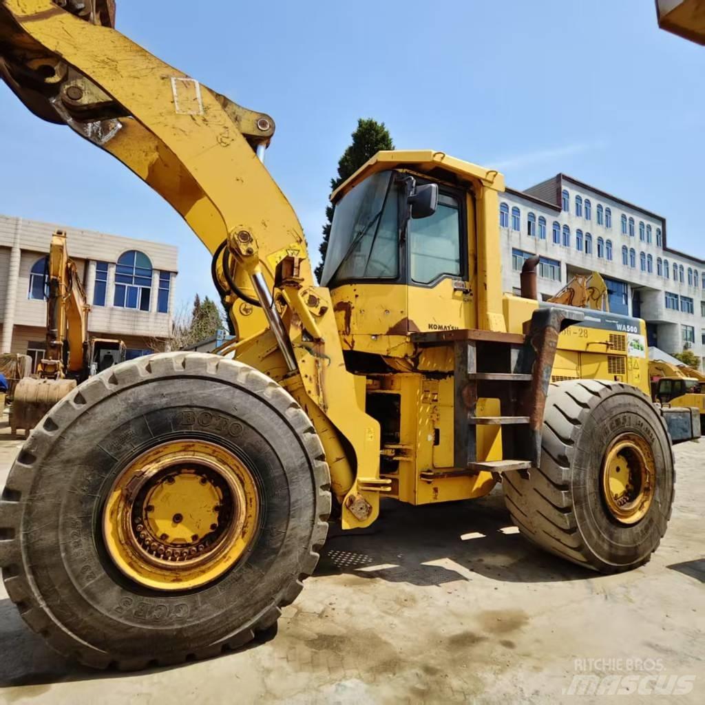 Komatsu WA 500-3 Фронтальні навантажувачі