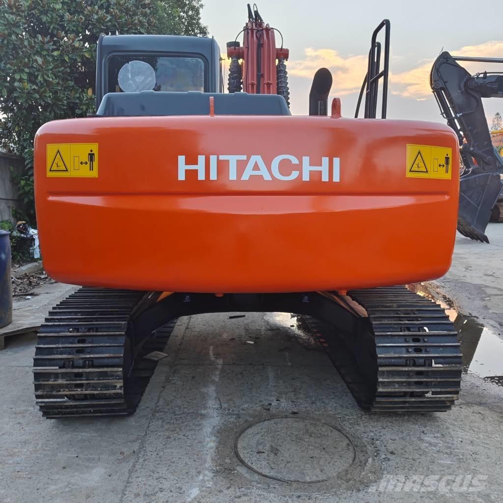 Hitachi ZX 120 Гусеничні екскаватори