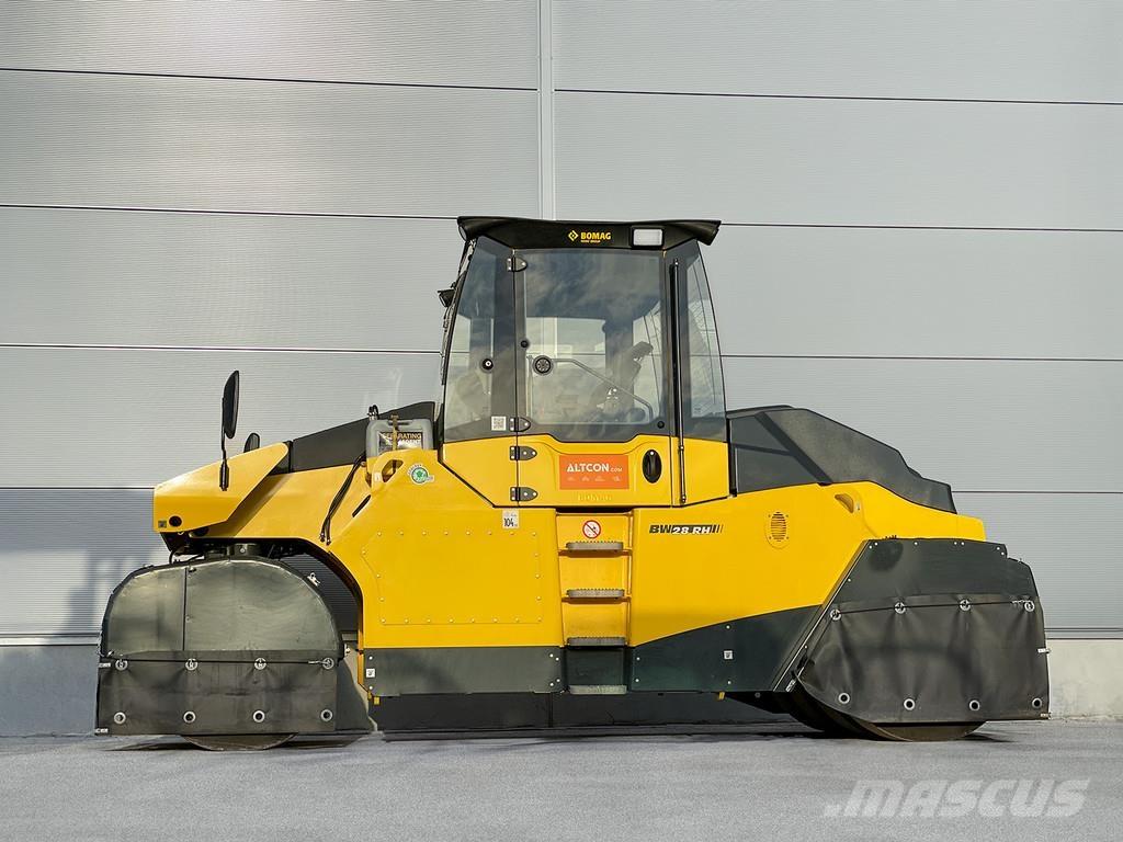 Bomag BW 28 RH Пневматичні катки