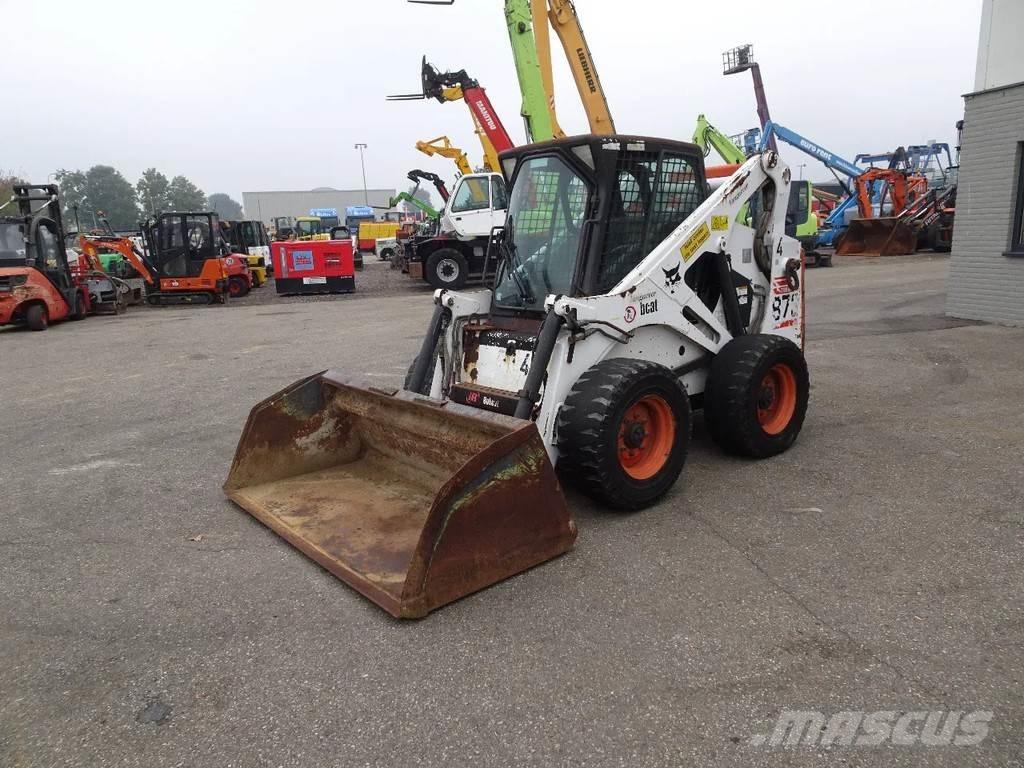 Bobcat 873 Міні-навантажувачі