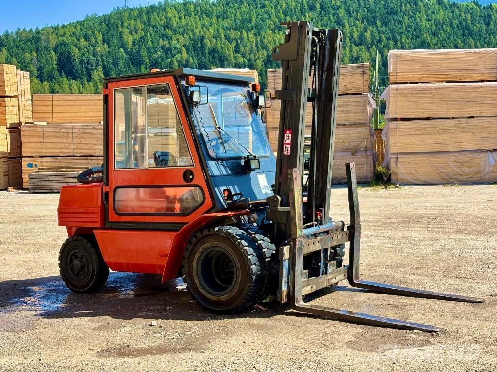 Komatsu FD 40 T Дизельні навантажувачі