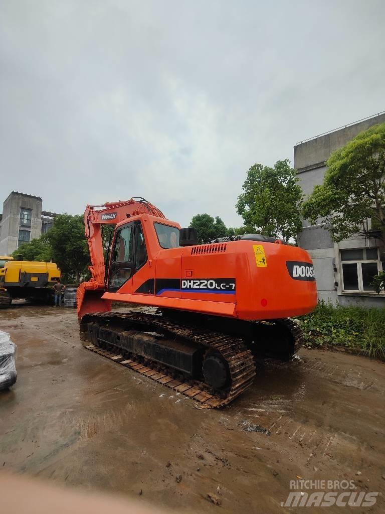 Doosan DH 220 Гусеничні екскаватори