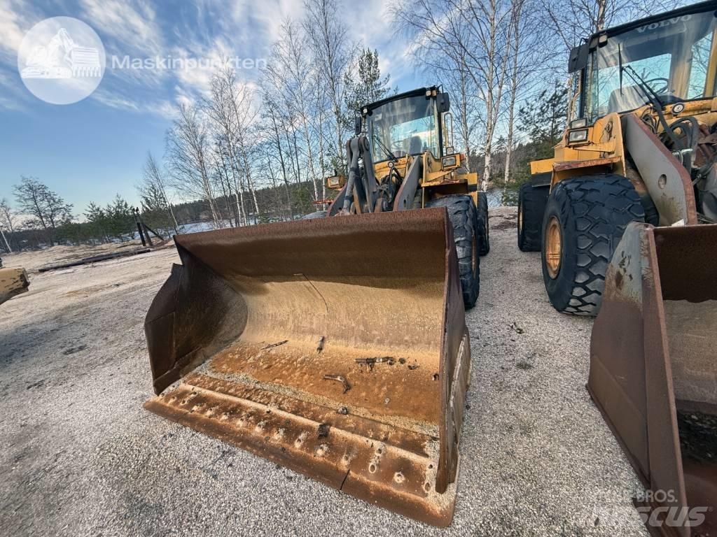 Volvo L 120 C Фронтальні навантажувачі