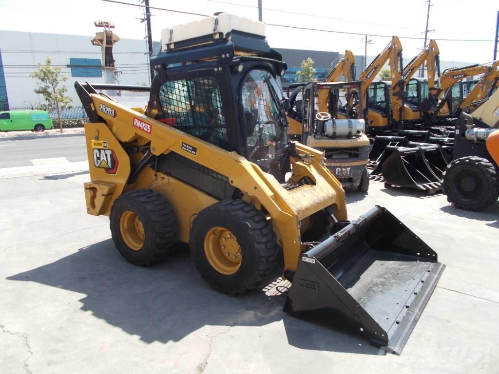 CAT 262D3 Міні-навантажувачі