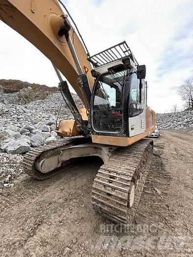 Liebherr R946 LC Спеціальні екскаватори