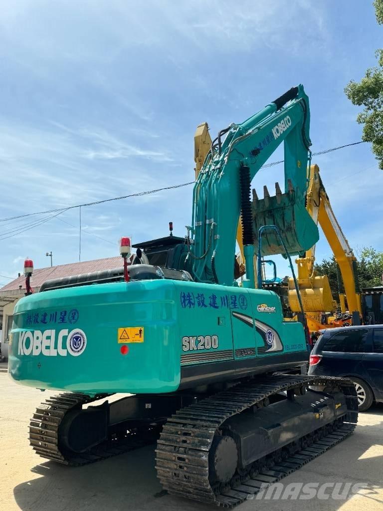 Kobelco SK 200 Гусеничні екскаватори