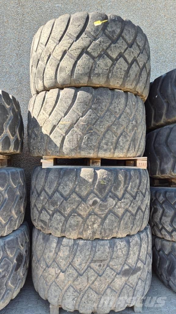  Dæk 750/65 R25 Колеса
