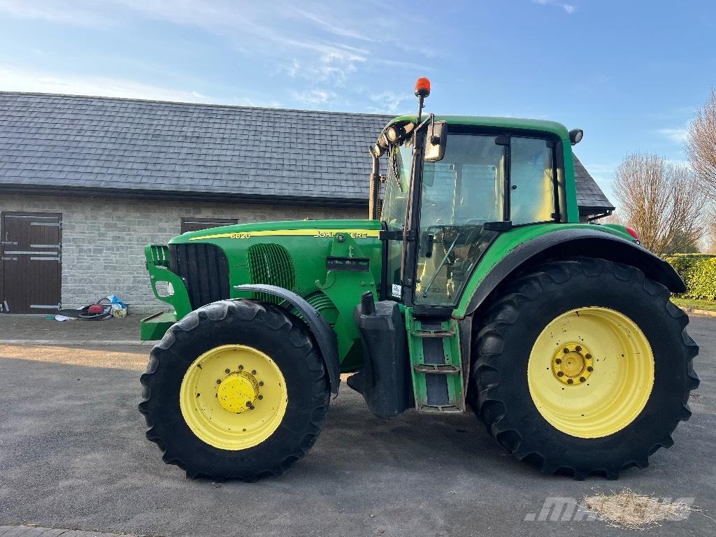 John Deere 6820 Трактори