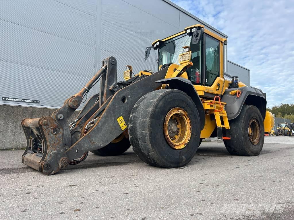 Volvo L120H Фронтальні навантажувачі