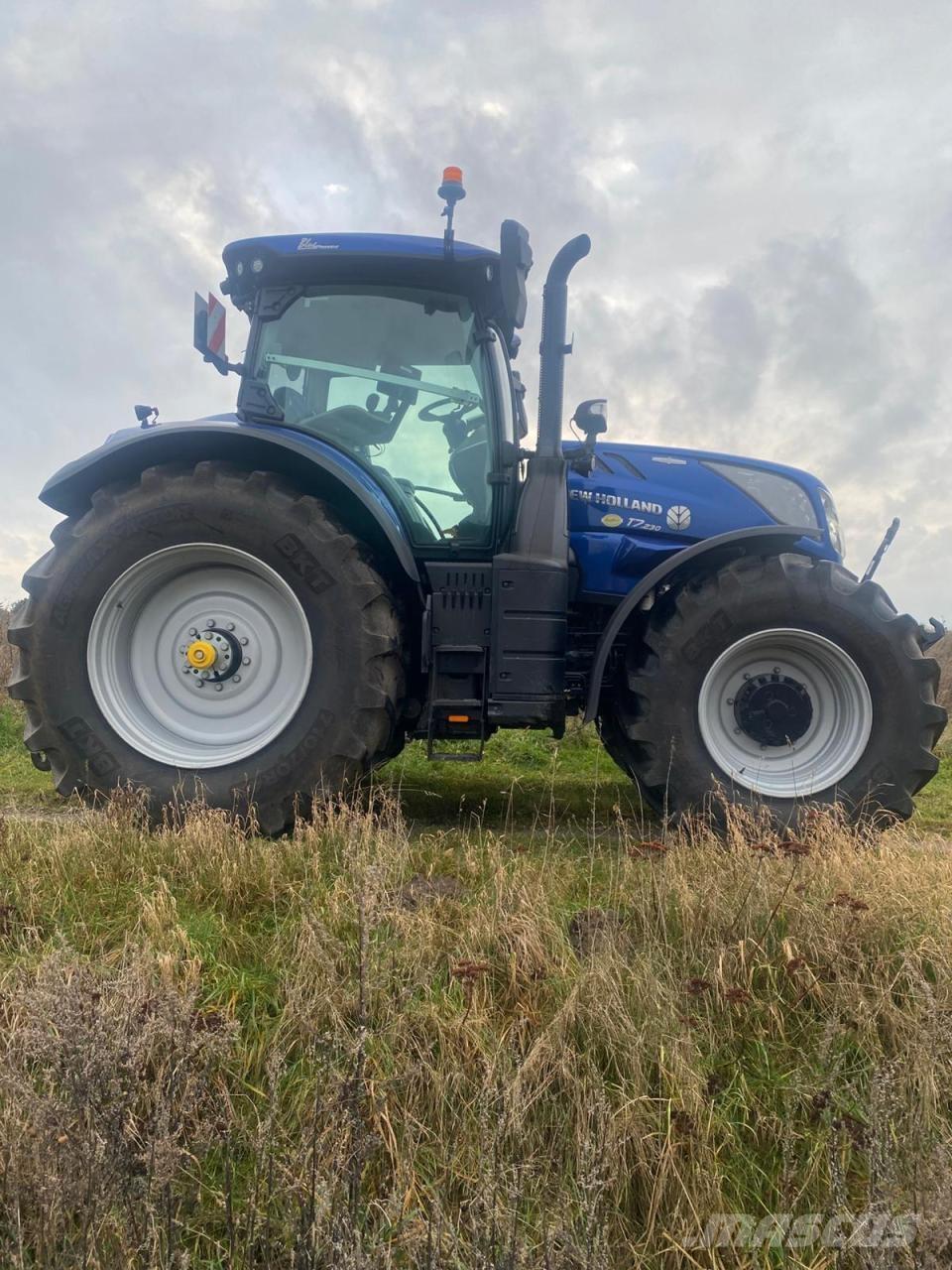 New Holland T7.230 Трактори