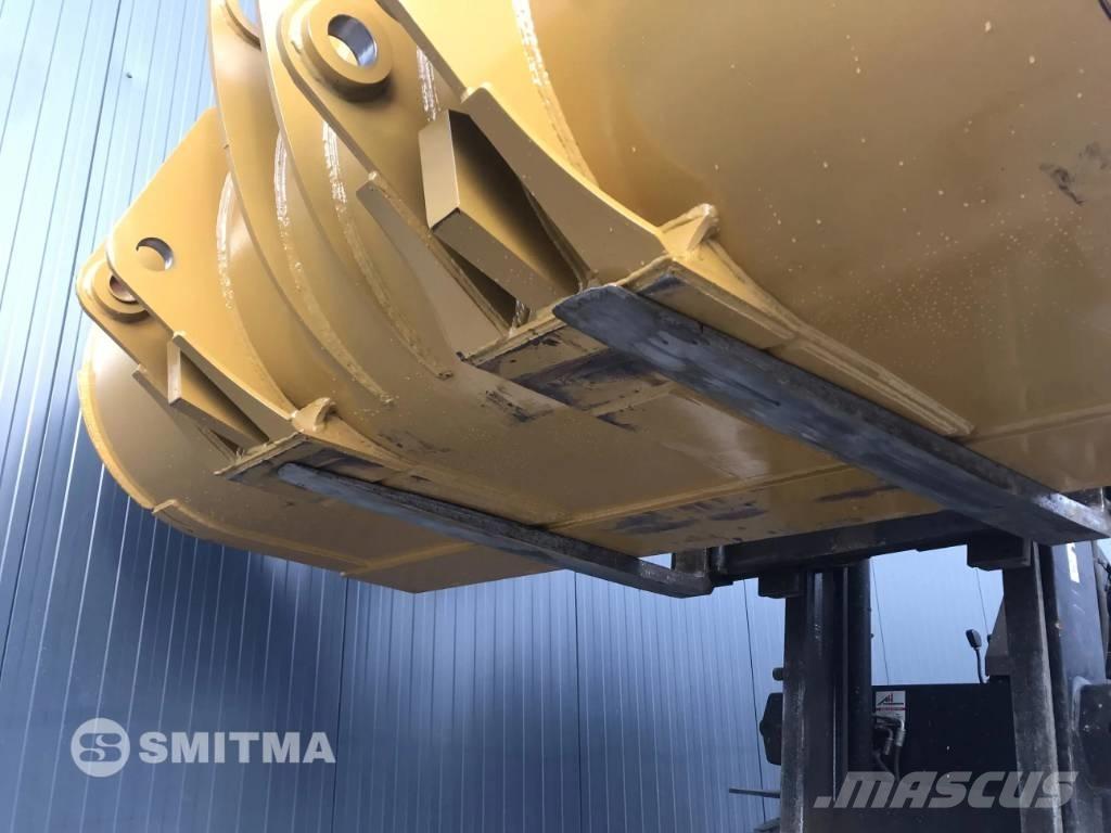 CAT 962K Ковші