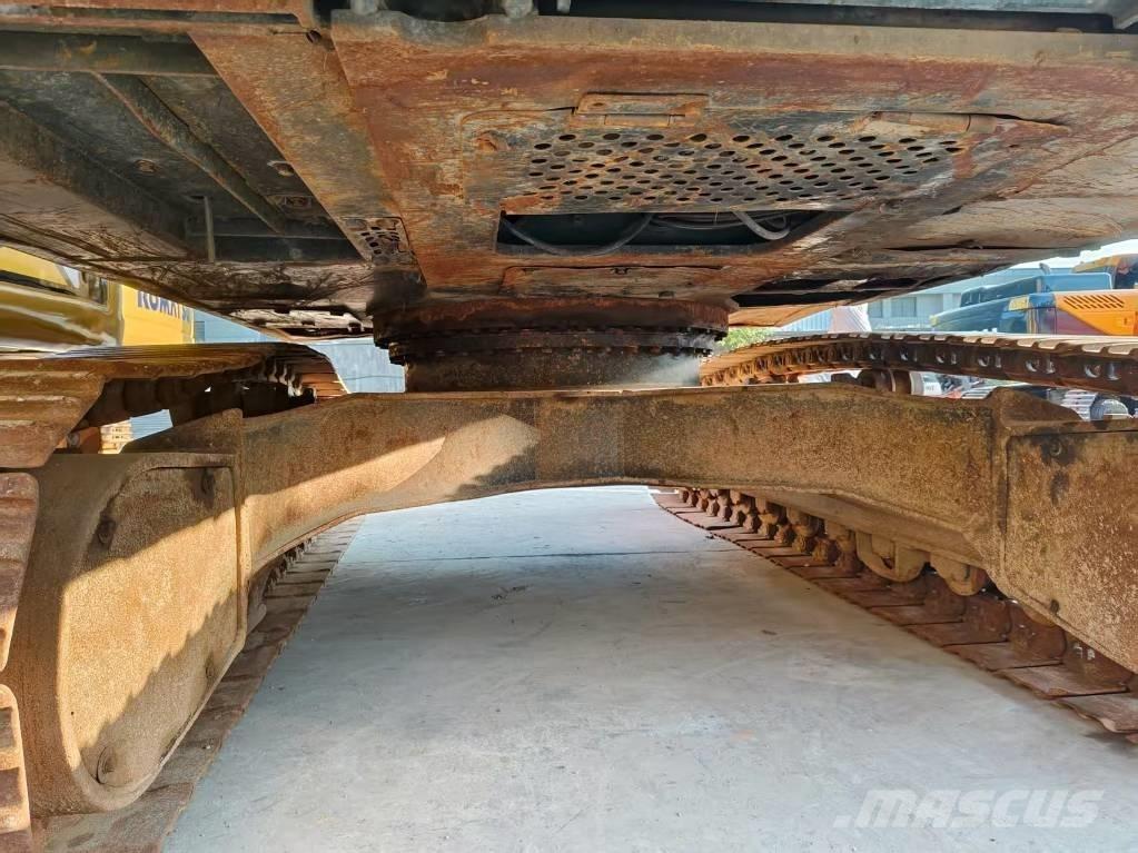 Hyundai R300LC-9S Гусеничні екскаватори