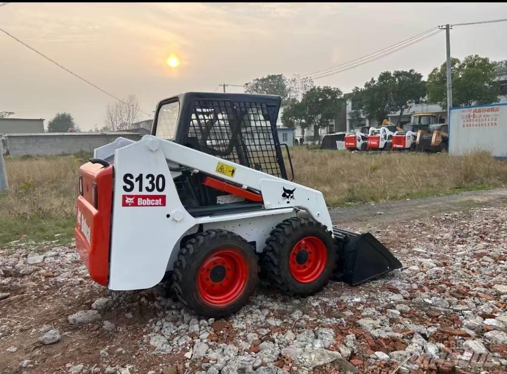 Bobcat S 130 Міні-навантажувачі