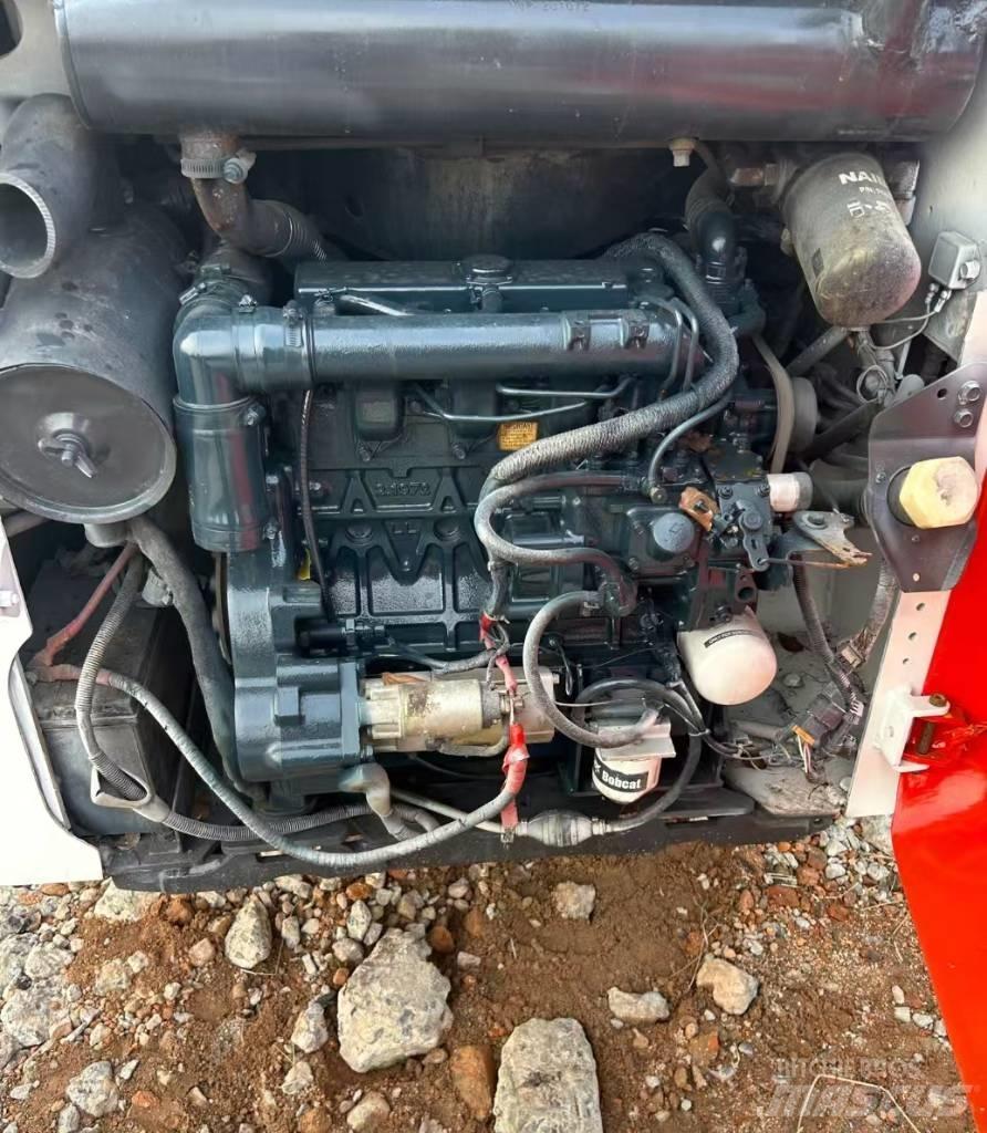 Bobcat S 130 Міні-навантажувачі