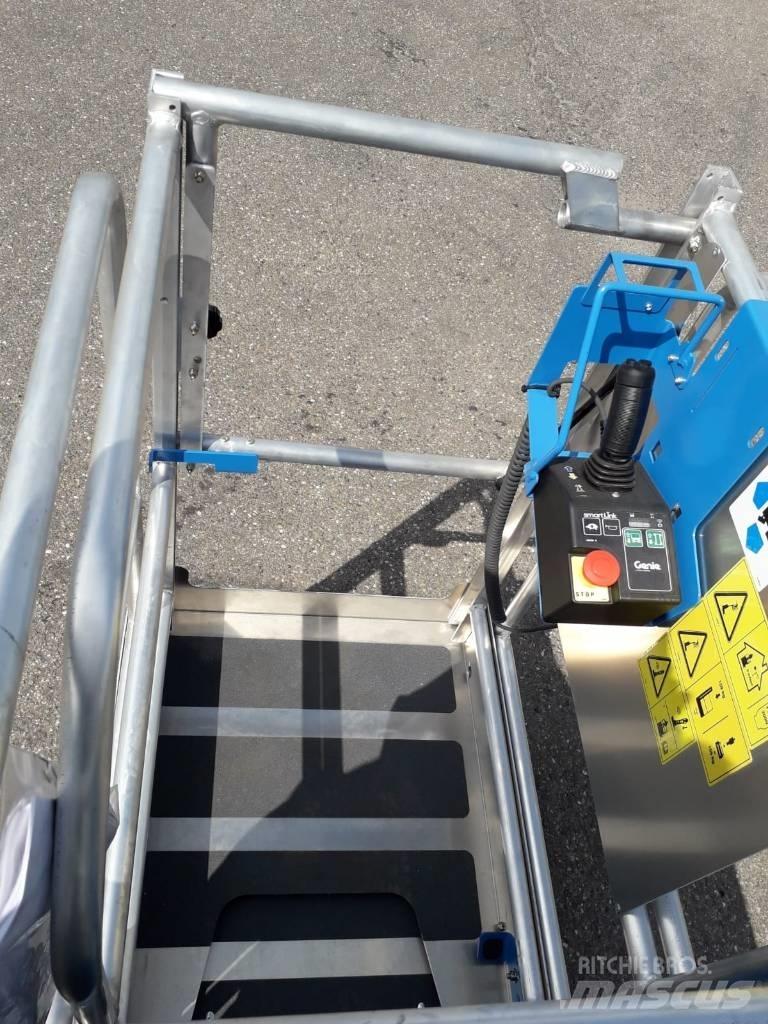 Genie GR 20 Вертикальні щоглові підйомники