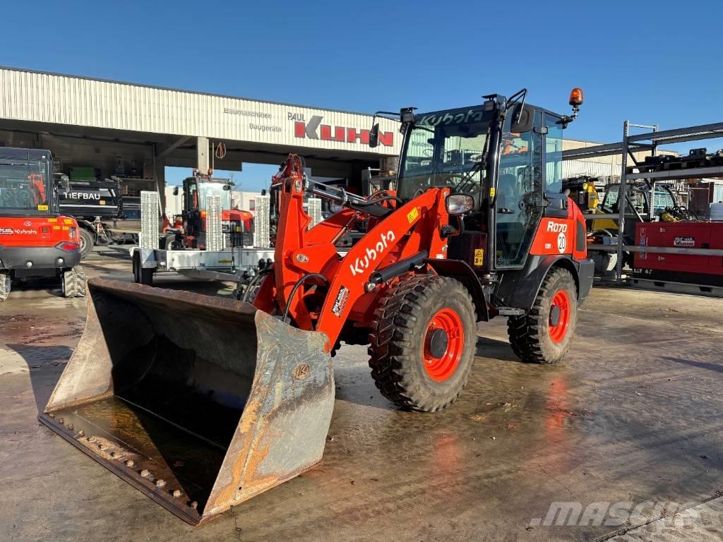 Kubota R 070 Фронтальні навантажувачі