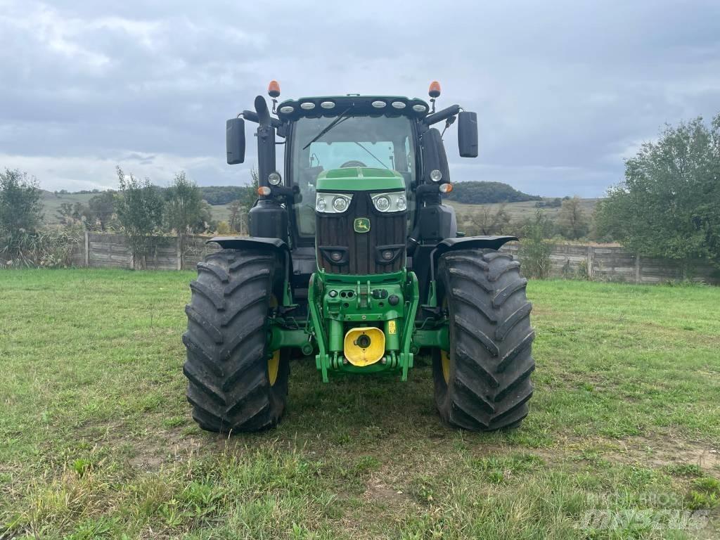 John Deere 6250 R Трактори