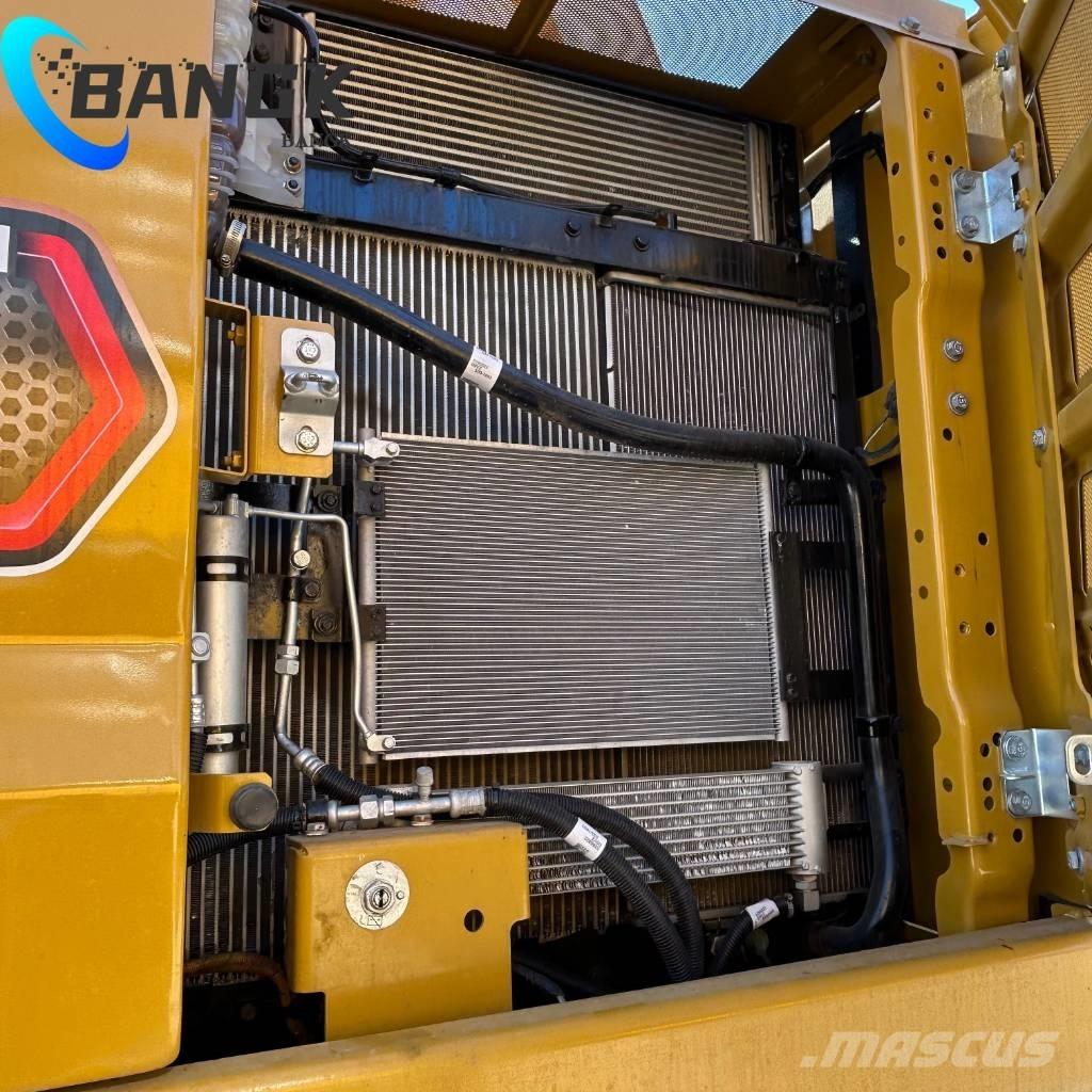 CAT 323 Гусеничні екскаватори