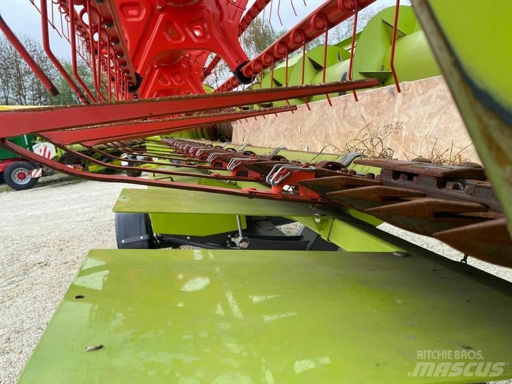 CLAAS 6700TT 4WD Зернозбиральні комбайни