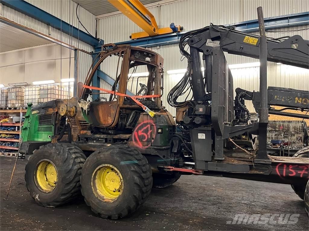 John Deere 1210E Форвардери