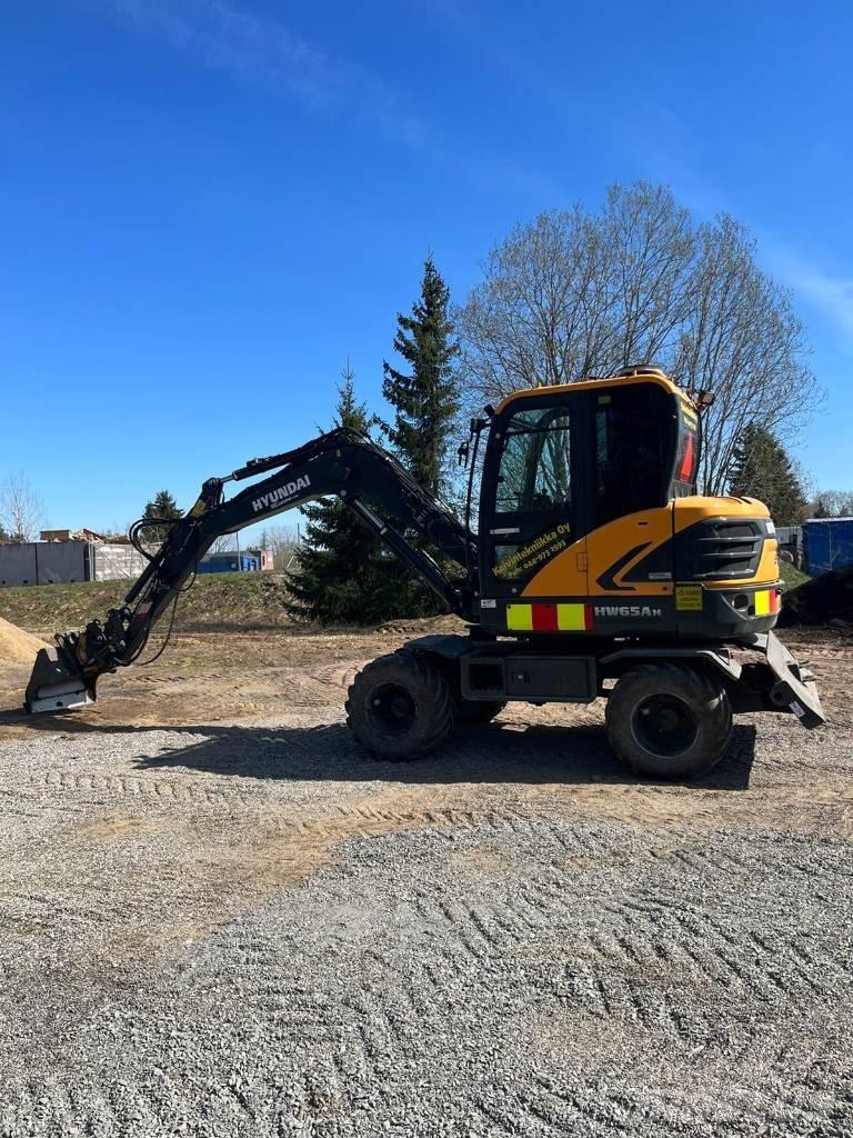 Hyundai HW 65 A Колісні екскаватори