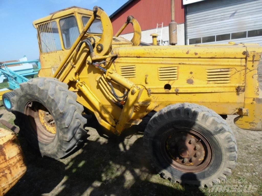 Volvo 218 TD Фронтальні навантажувачі