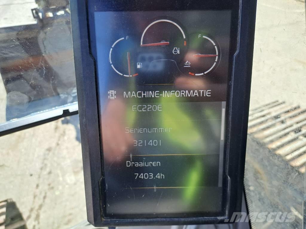 Volvo EC 220 EL Гусеничні екскаватори