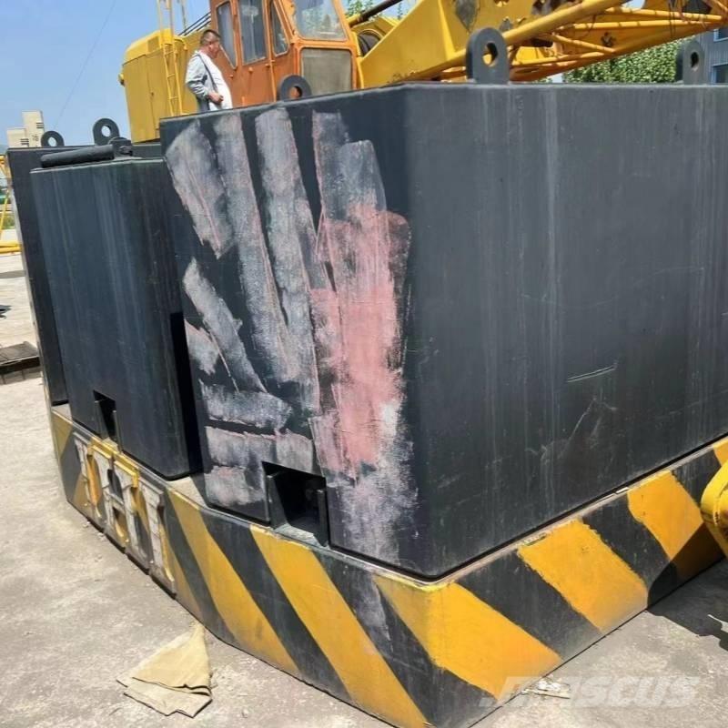 IHI CCH 1500 Гусеничні крани
