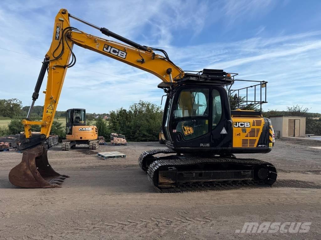 JCB JS 131 Гусеничні екскаватори