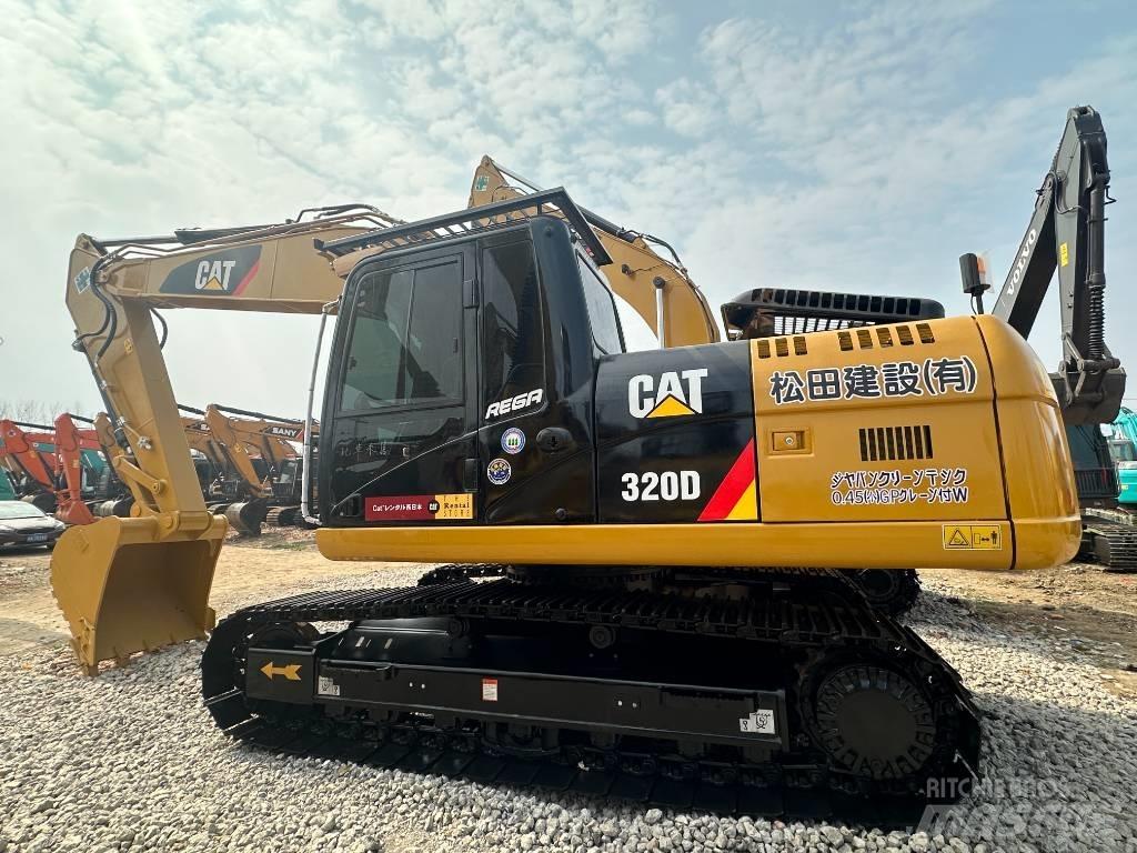 CAT 320 D Середні екскаватори 7т. - 12т.