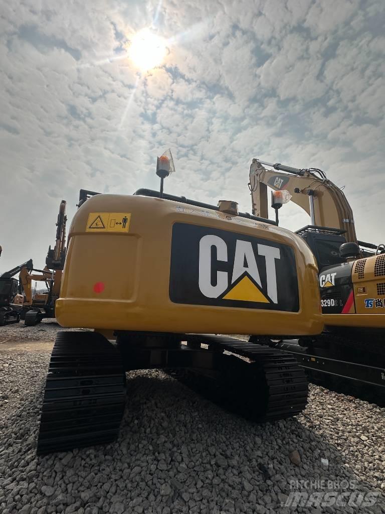 CAT 320 D Середні екскаватори 7т. - 12т.