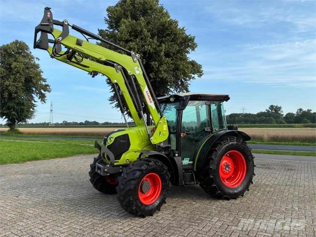 CLAAS Elios 220 Трактори