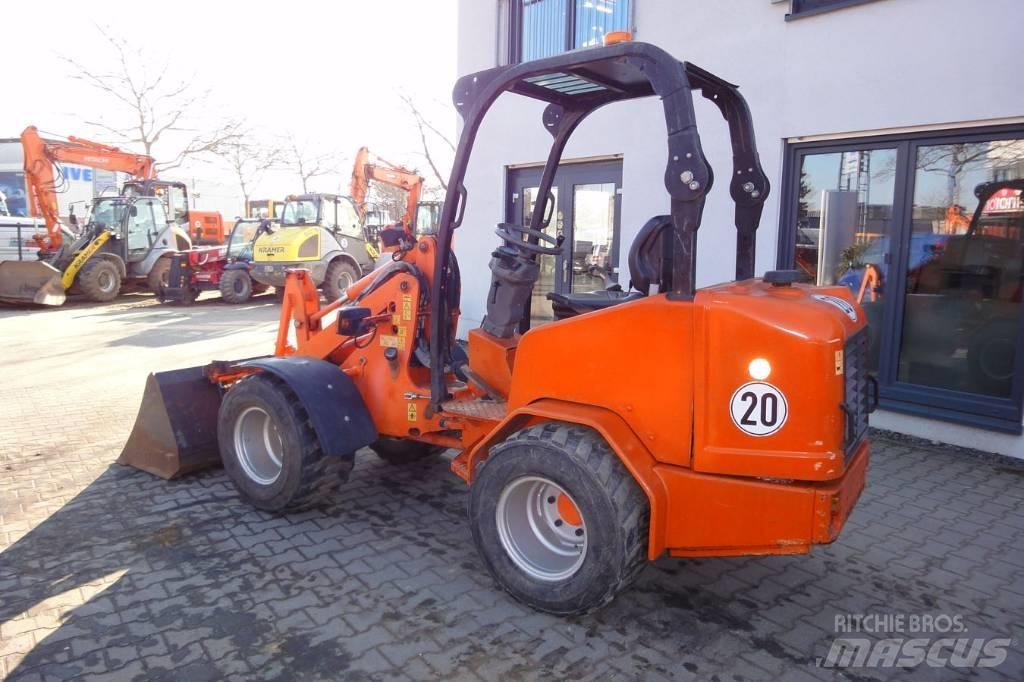 Schäffer 2436 Фронтальні навантажувачі