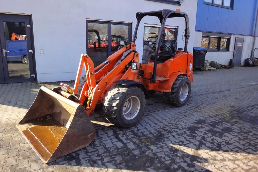 Schäffer 2436 Фронтальні навантажувачі