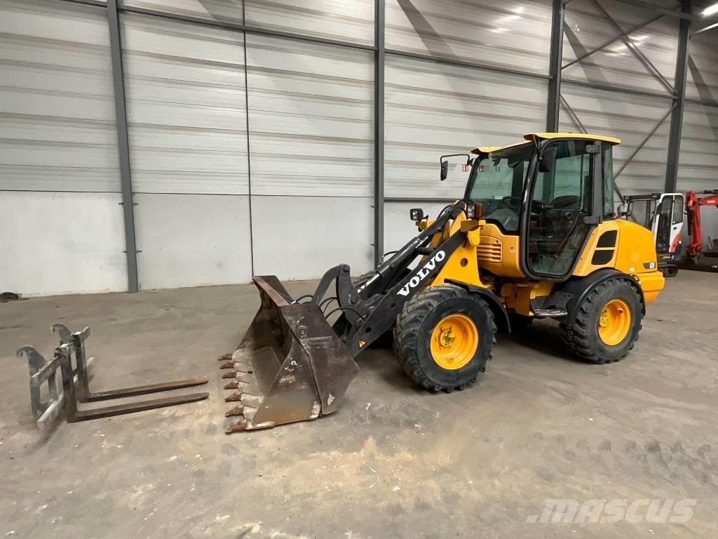 Volvo L 25 F Фронтальні навантажувачі