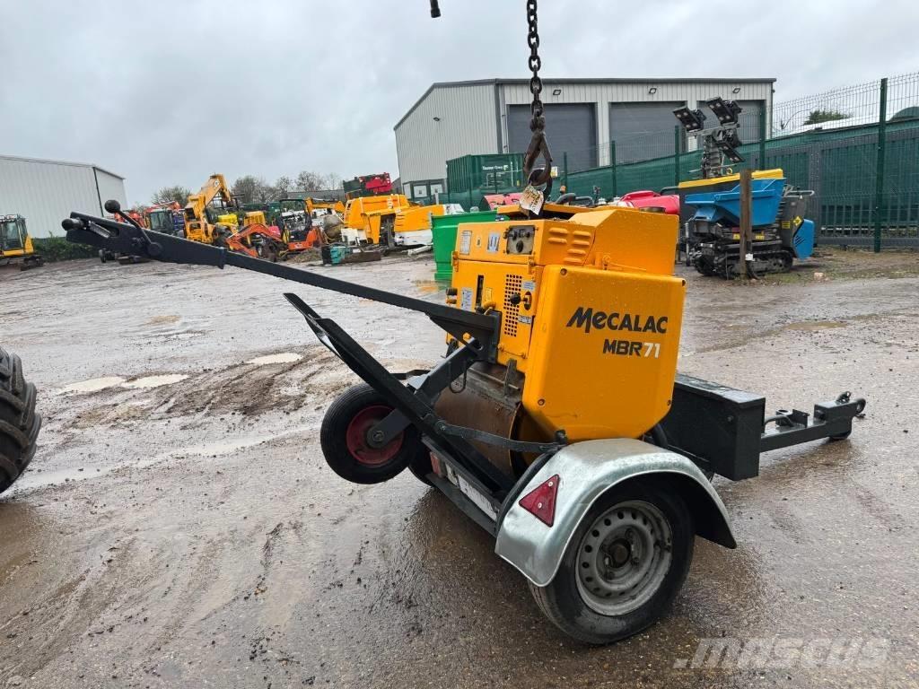 Benford MBR 71 Грунтові котки