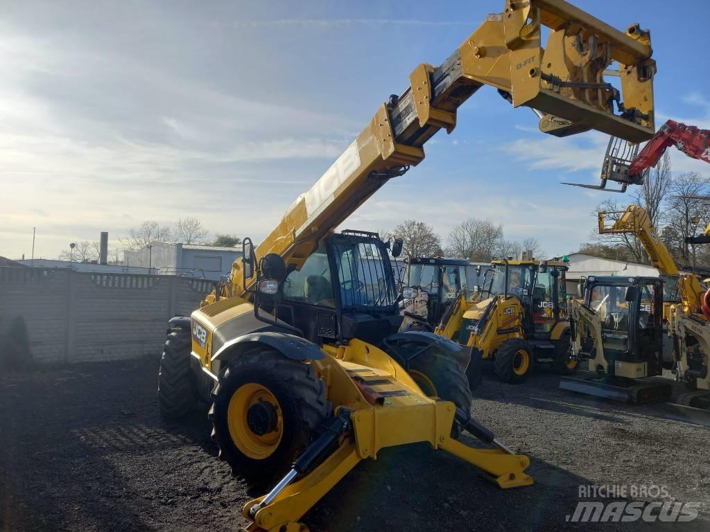 JCB 535-140 Телескопічні навантажувачі