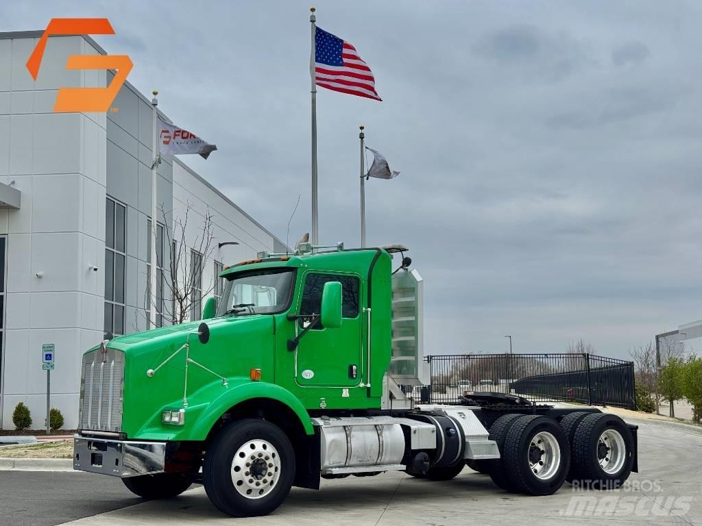 Kenworth T800 Тягачі