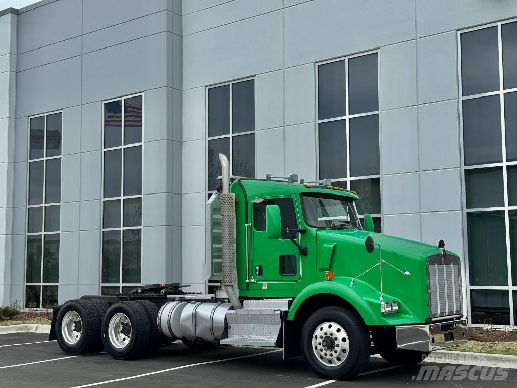 Kenworth T800 Тягачі